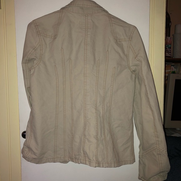 American Eagle tan spring jacket, cropped - Picture 2 of 3